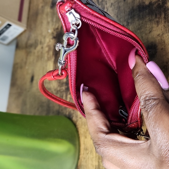 Vintage Coach Poppy Small Wristlet - Picture 6 of 10
